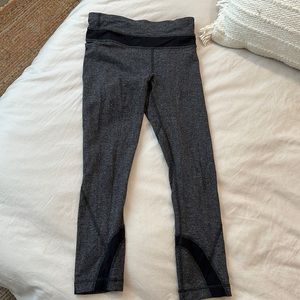 Lululemon herringbone run inspire crop size 2